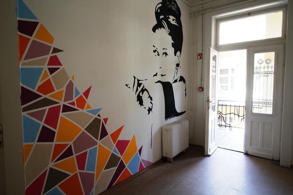 Dbc Hostel Βουδαπέστη Εξωτερικό φωτογραφία
